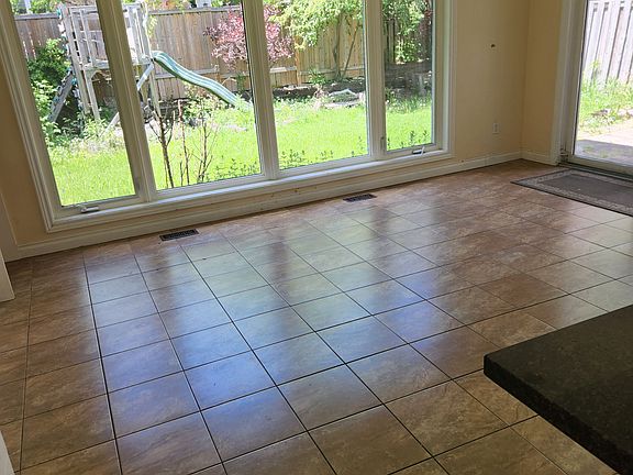 5th image of 28 Robinter Dr