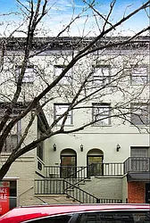 277 West 22nd Street in Chelsea