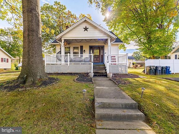 2nd image of 441 Cricket Ave
