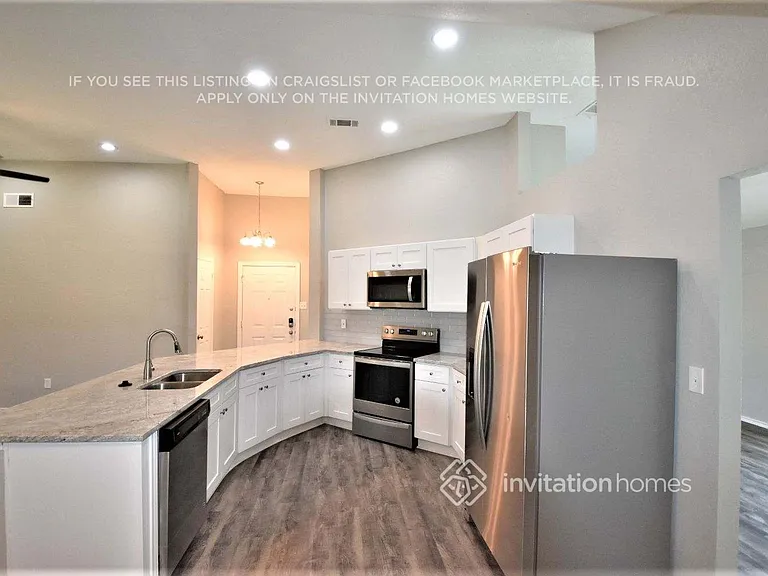1517 Autumn Breeze Ln — Photo 12