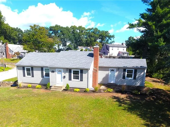 23 Shortway Dr, West Warwick, RI 02893