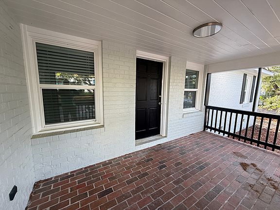 2nd image of 303 17th Ave S