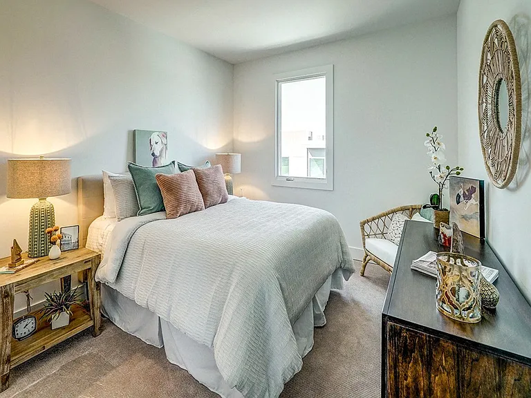 Riverside Village Apartments — Photo 62