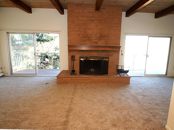 2nd image of 1614 Vallejo St APT 302