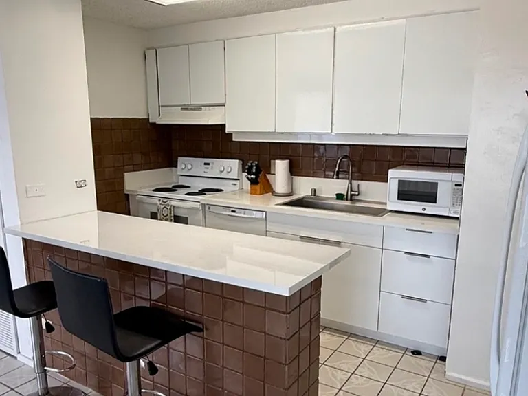 1778 Ala Moana Blvd #2014 — Photo 2