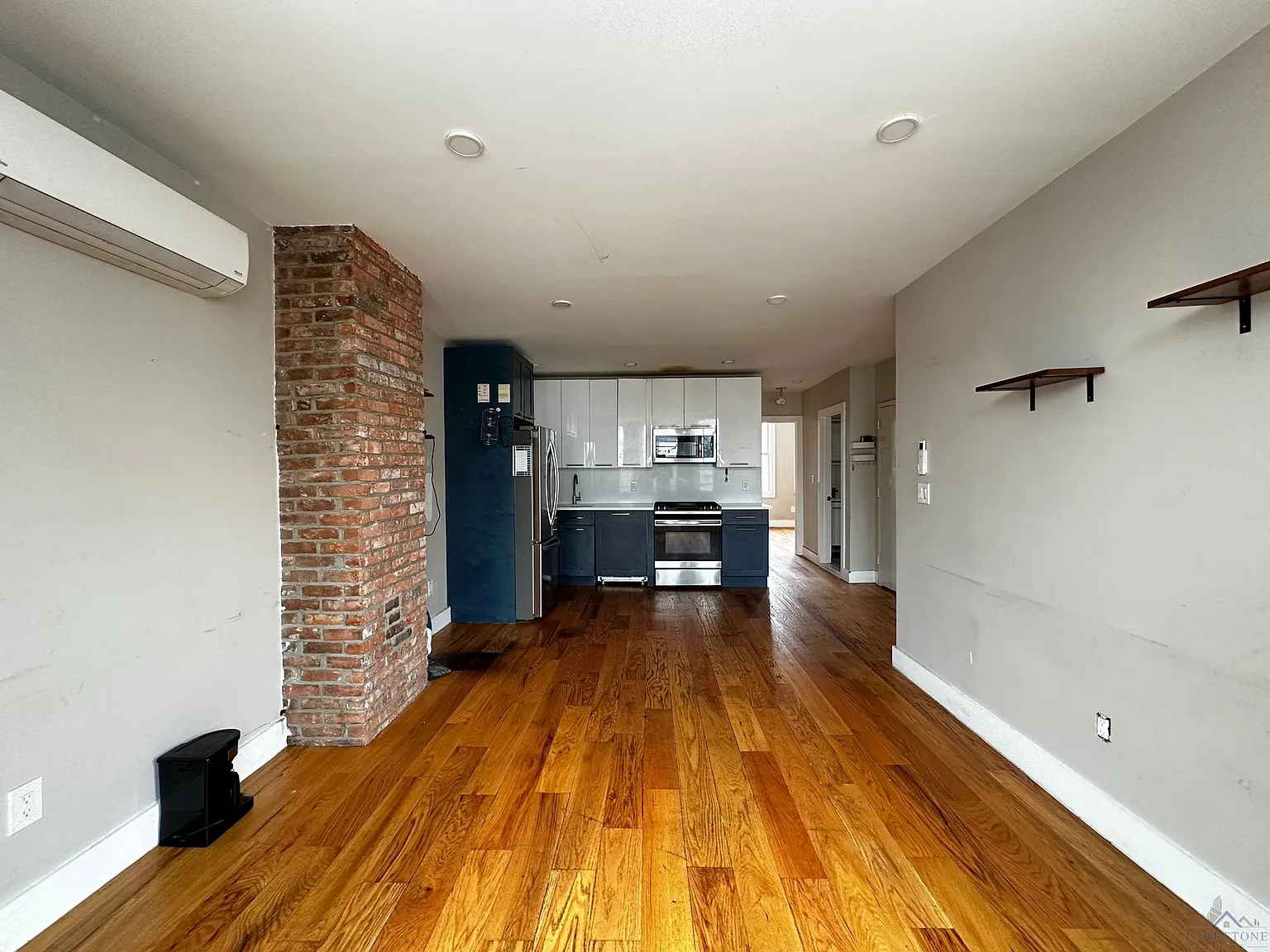 3 bed, $2,999 — Photo 2