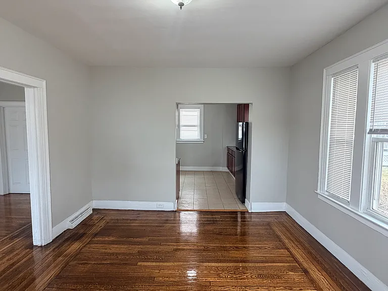 240 Fountain St — Photo 4
