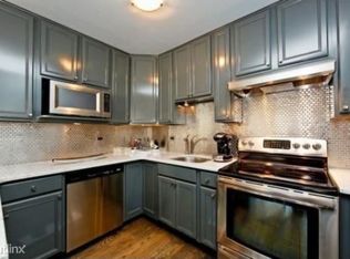 40 E Cedar St APT 4A, Chicago, IL 60611