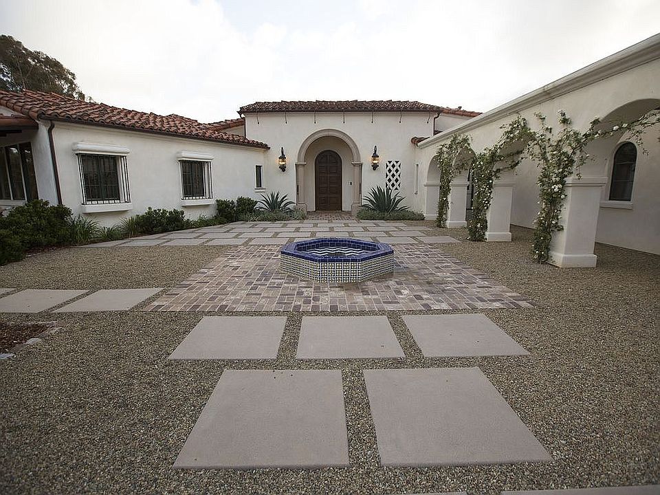 2nd image of 16470 El Camino Real