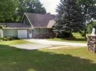 465 N Ellsworth Rd, Petoskey, MI 49770