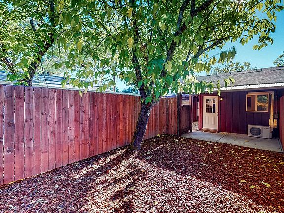 3rd image of 10139 Old Redwood Hwy #A