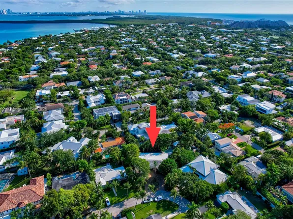 345 Harbor Ln, Key Biscayne, FL 33149