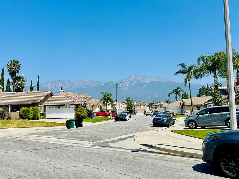 Alencon Dr — Photo 9