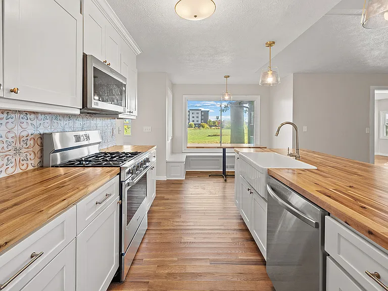 3839 Rome Dr — Photo 5