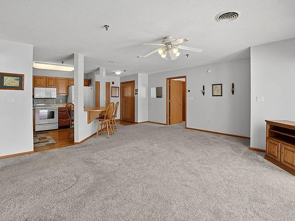 2nd image of 4125 Autumn Ridge Rd Unit 102