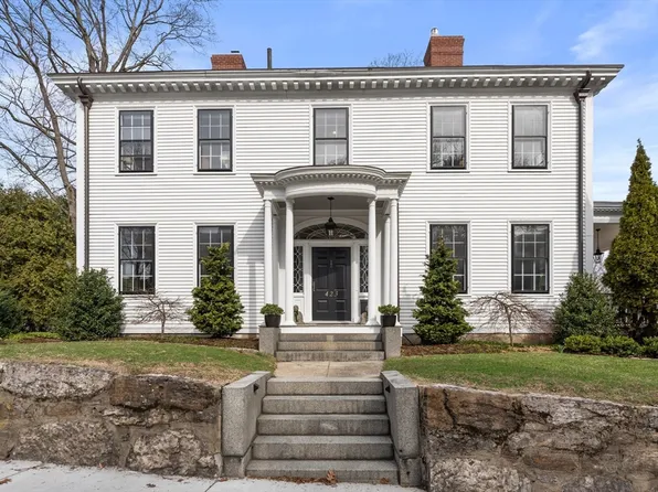423 Walnut St, Brookline, MA 02445