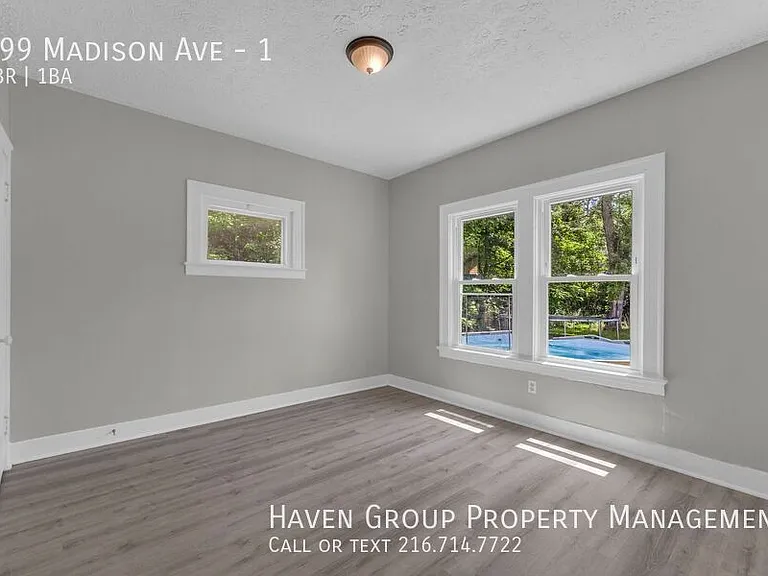 399 Madison Ave #1 — Photo 16