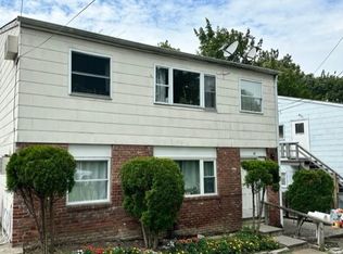 29 N Goodwin Ave, Elmsford, NY 10523
