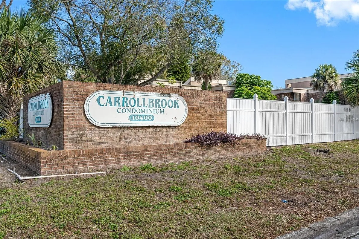 Building Photo - 10453 Carrollbrook Cir #222