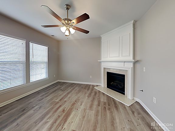 2nd image of 1859 Erlinger Dr