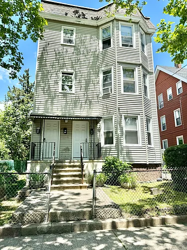 247 W Ivy St #2 Photo 1