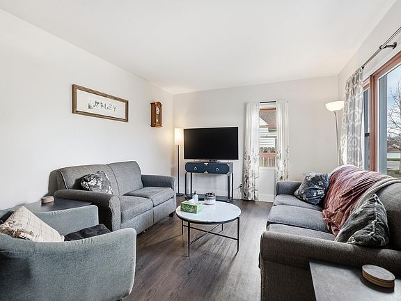 4th image of 710 Edith St