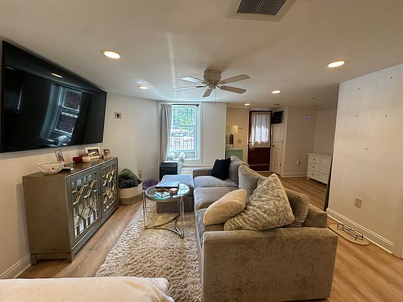 2nd image of 128 Saint Botolph St #B1