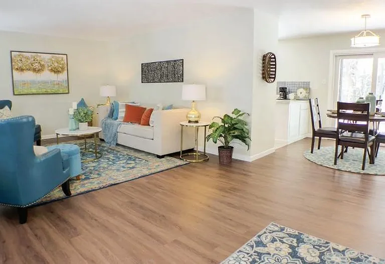 117 Bandelier Ave — Photo 2