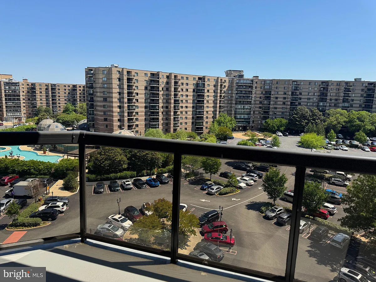 Building Photo - 8360 Greensboro Dr #917