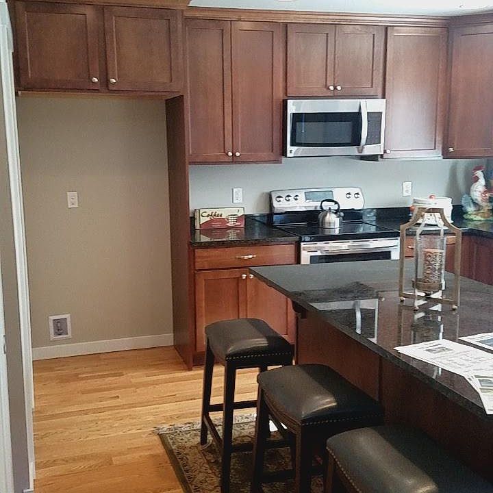 2nd image of 80 E Cardinal Ct