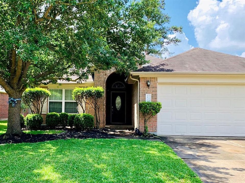 1st image of 14735 Emerald Cypress Ln N