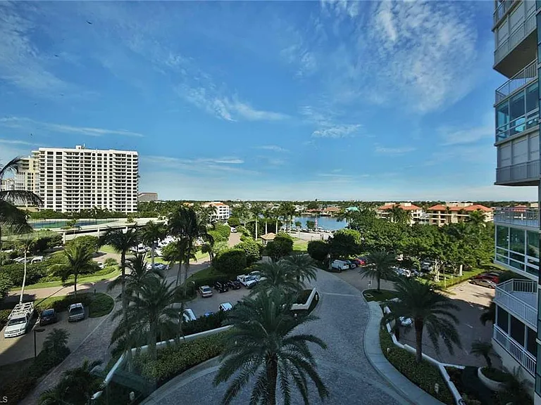 4255 Gulf Shore Blvd N #407 — Photo 16