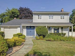 16 Cortland Ave, Jericho, NY 11753