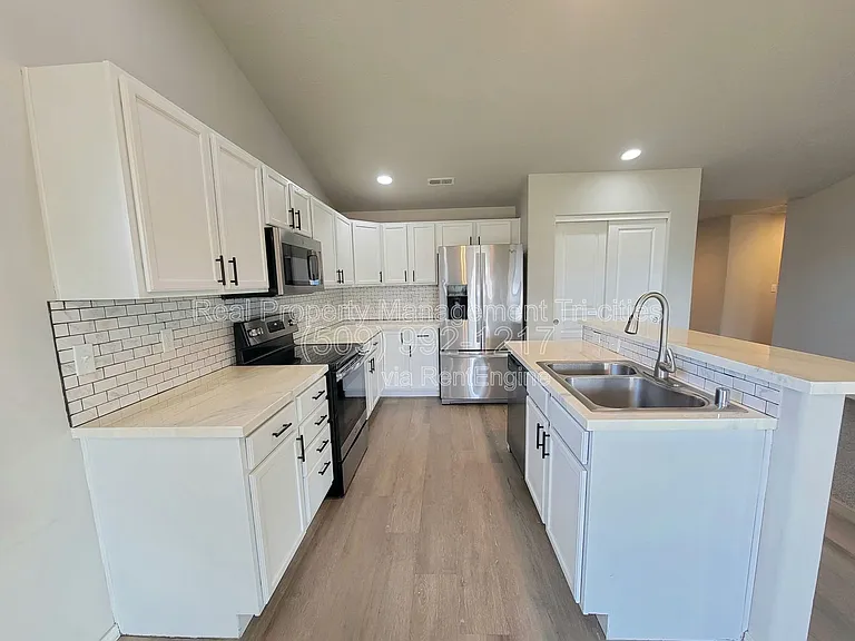 6206 Maryhill Ln — Photo 5