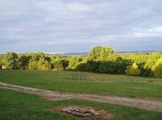 2115 Garrison Cutoff Rd, Taneyville, MO 65759