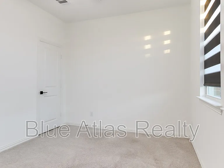235 Woodson St — Photo 15