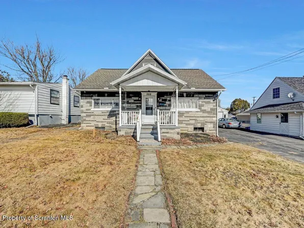 3618 Winfield Ave, Moosic, PA 18507