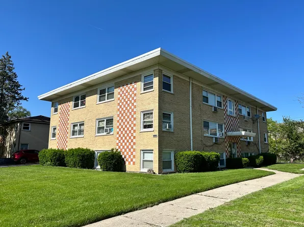 10931 S Lloyd Dr APT 1C, Worth, IL 60482