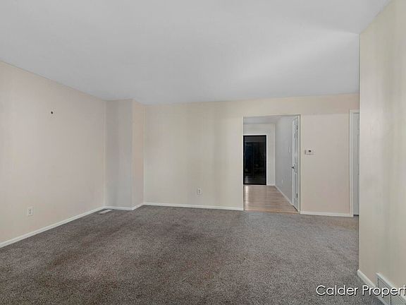 3rd image of 4690-4692 Stauffer Ave SE