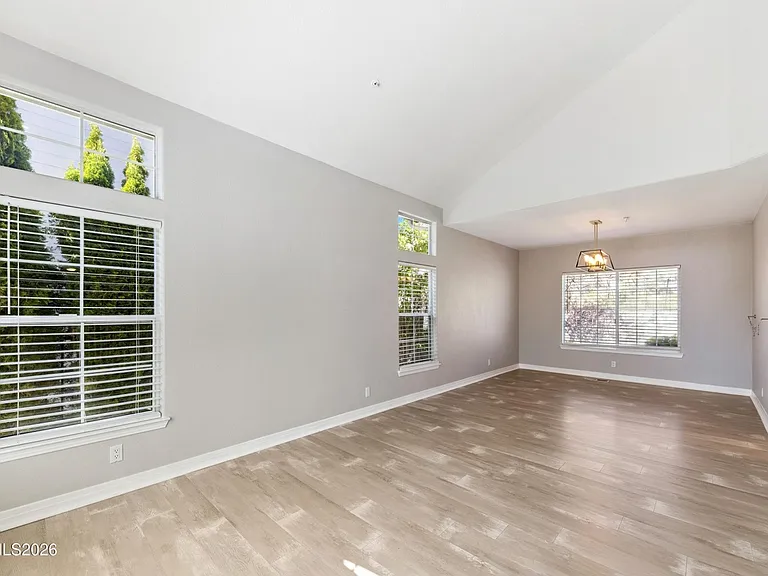 2201 Maxfli Dr — Photo 5