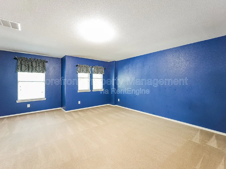 12102 Medina Ml — Photo 8