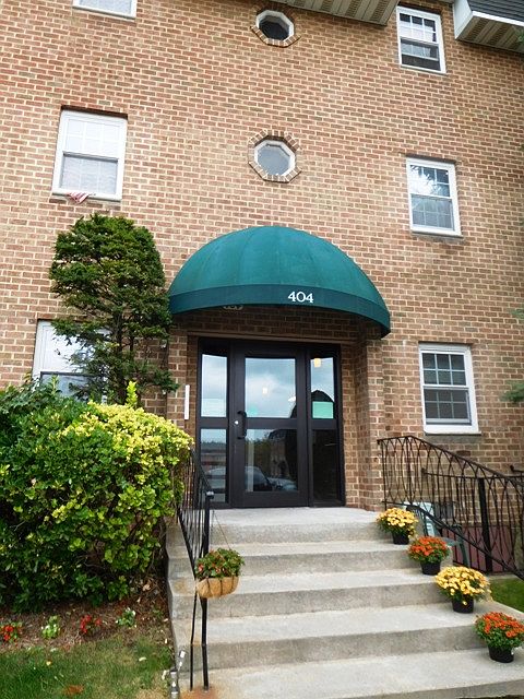 1st image of 404 Maryland Avenue #3A