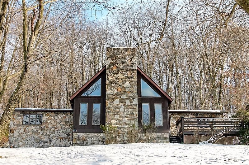 1st image of 50 Vista Dr