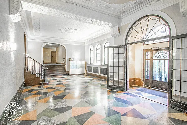 Rented by MySpaceNYC | media 11