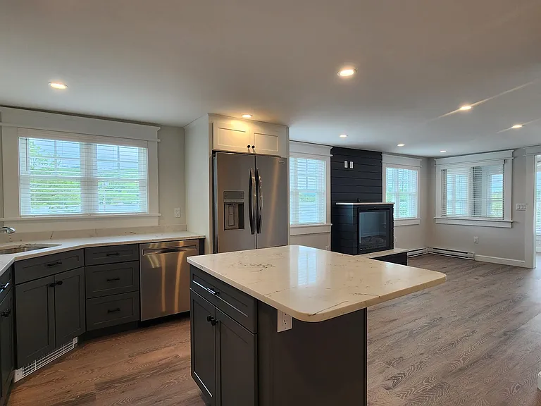 1330 Lake St #4 — Photo 16