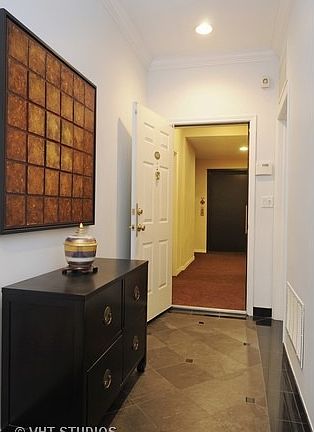 3rd image of 436 W Belmont Ave APT 403