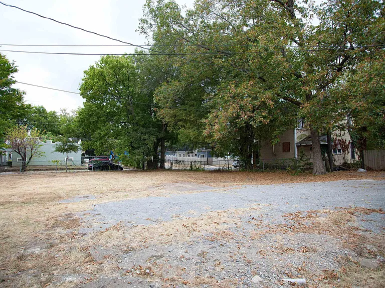 1320 S Battery St #C — Photo 8