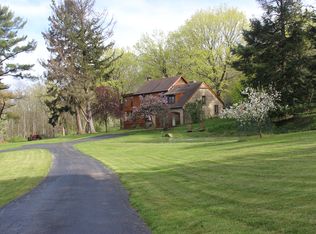 1489 N Hametown Rd, Akron, OH 44333