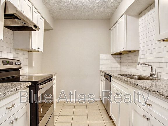 3rd image of 1722 Fitzgerald Ct #1
