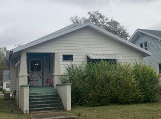 433 Leafland Ave, Centralia, IL 62801